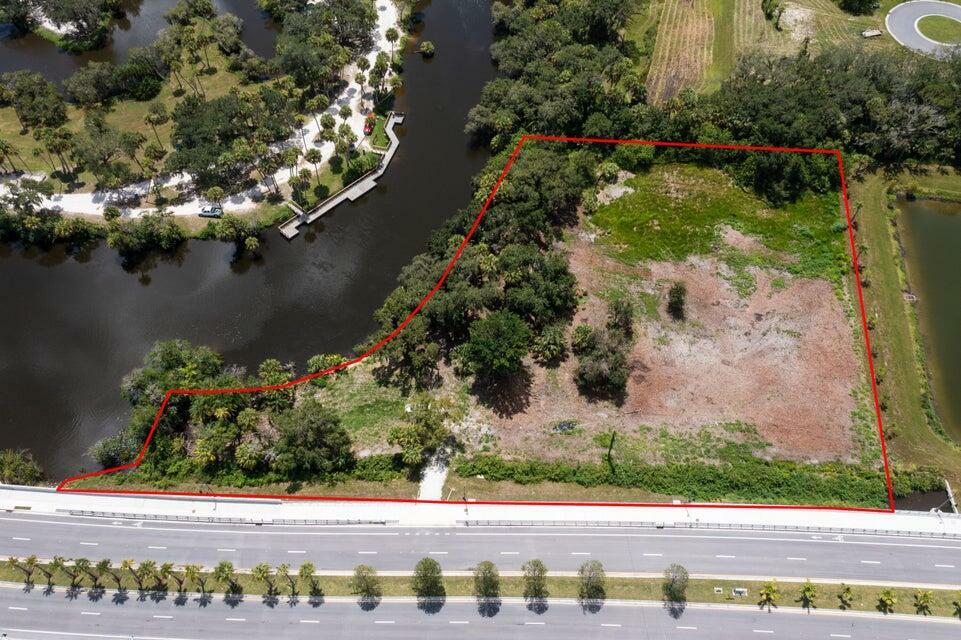 Property Photo: 2083 W Midway Road FL 34981