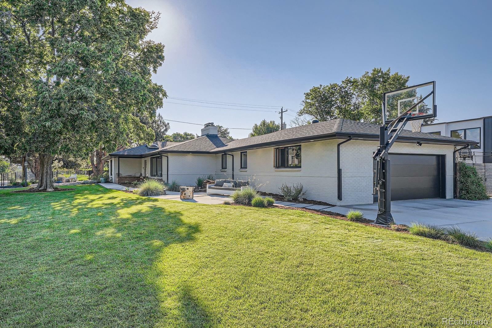 Property Photo: 3695 E Dartmouth Avenue CO 80210