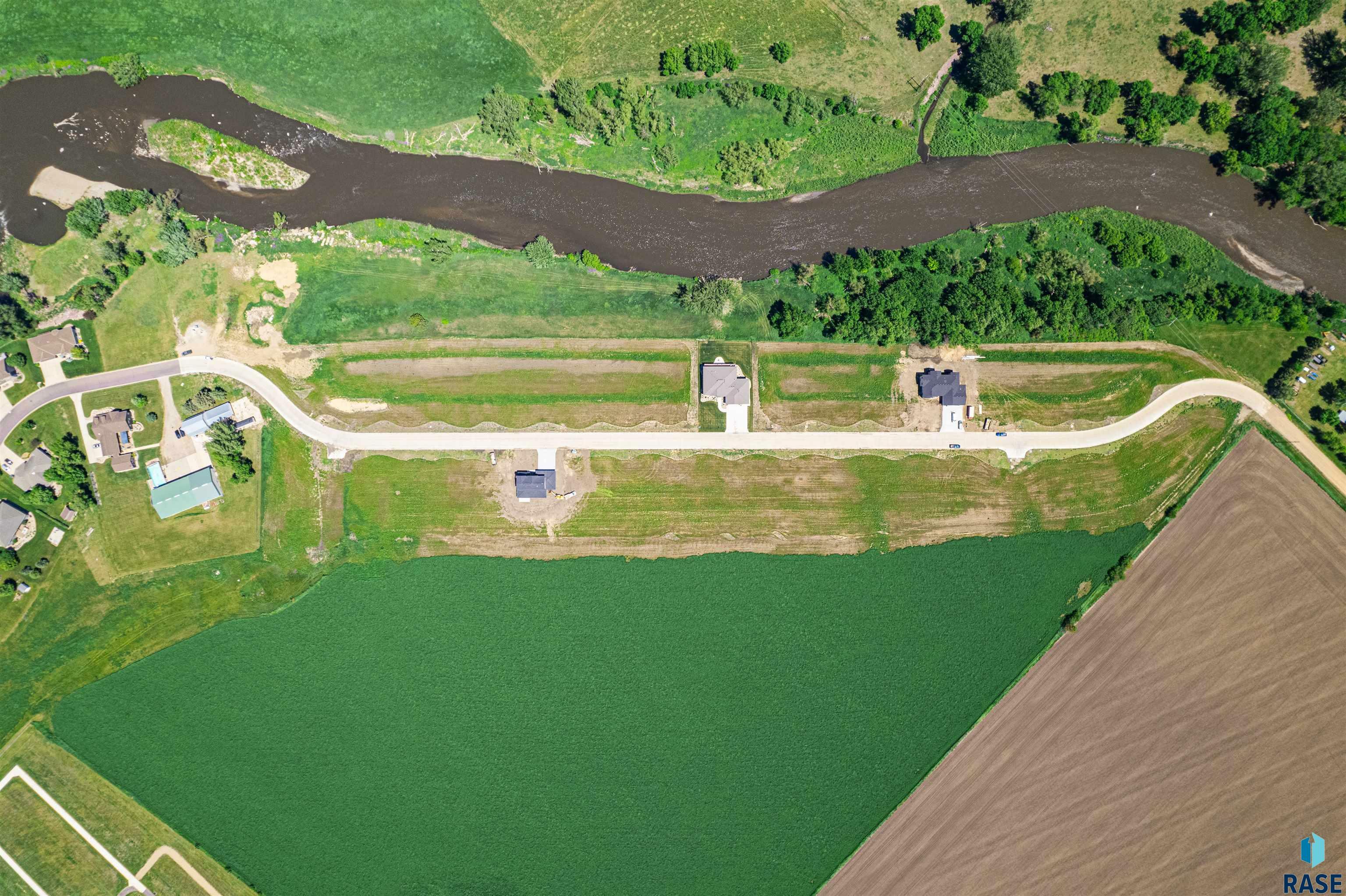 Property Photo: 705 Mill Pond Rd IA 51246