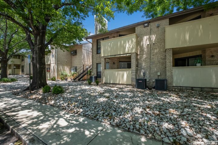 Property Photo:  11843 Braesview 1614  TX 78213 