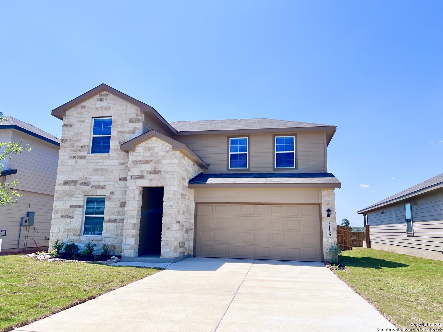 Property Photo: 21109 Watercourse Way TX 78266