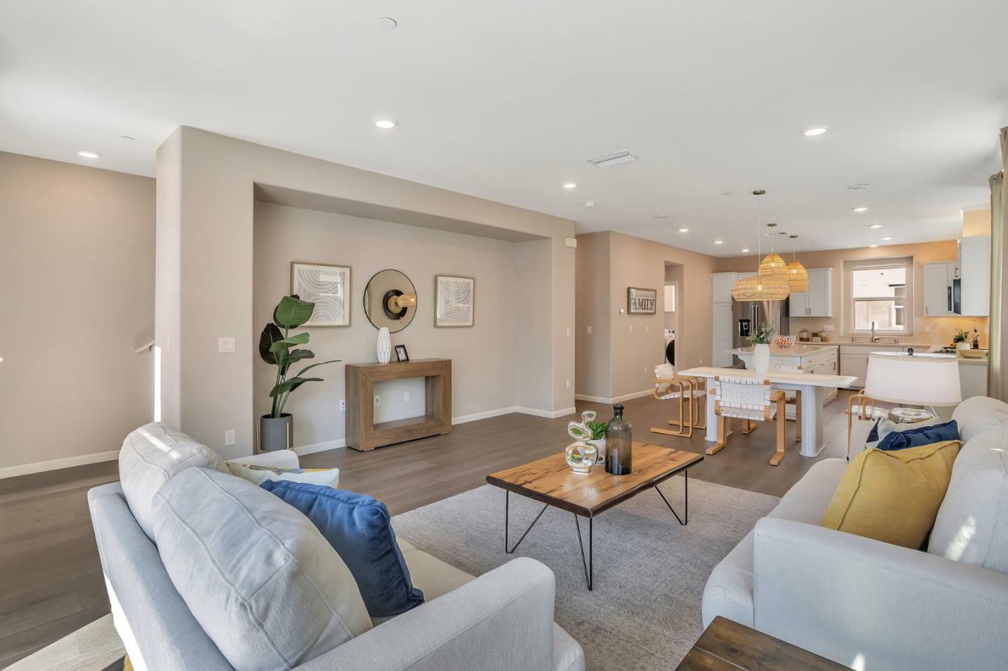 Property Photo: 298 Agustin Narvaez Street 6 CA 95136