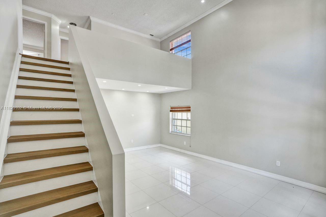 Property Photo: 164 Granada Ave FL 33326