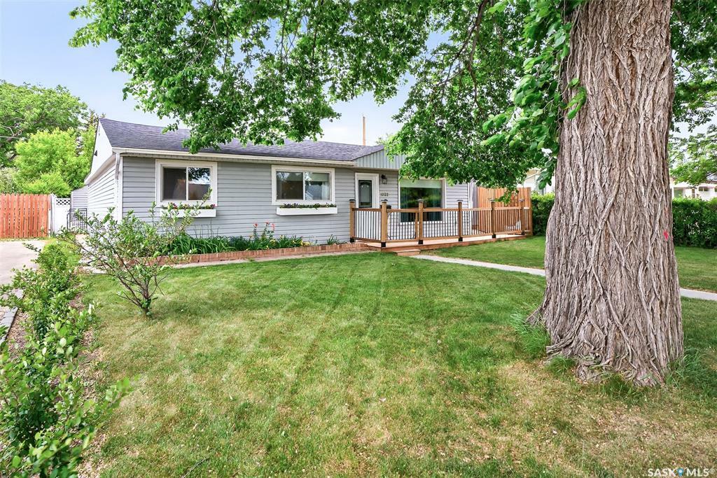 Property Photo:  1032 Hall Street W  SK S6H 2S6 