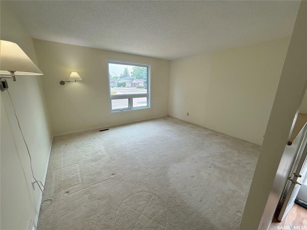 Property Photo: 368 Birch Crescent SK S7M 2N7
