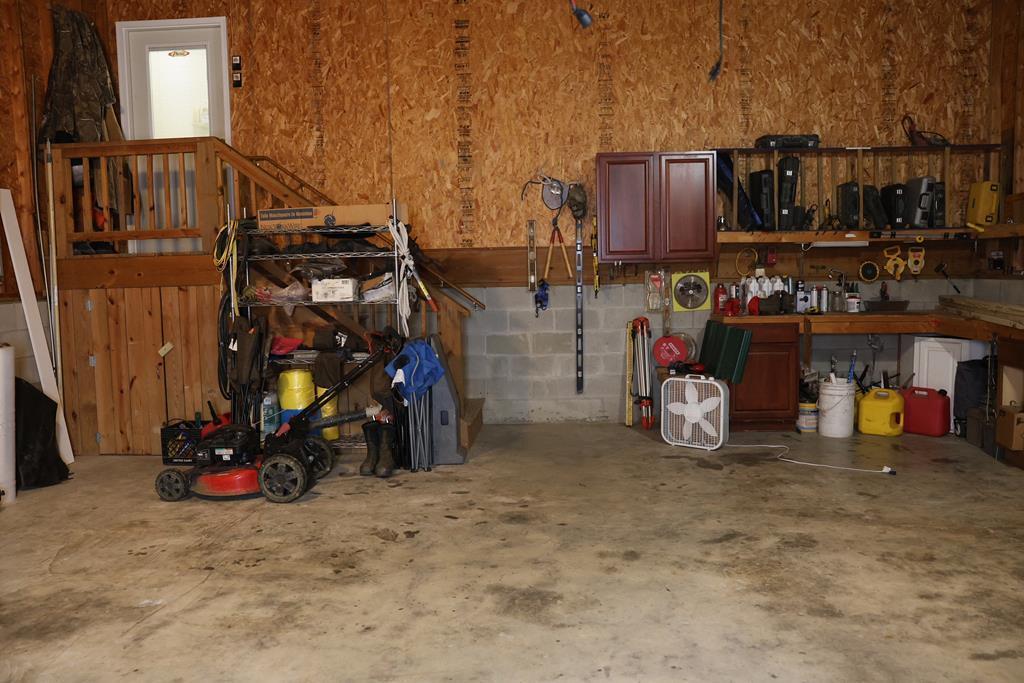 Property Photo: 72565 Cottrill Road, Radcliff OH 45695