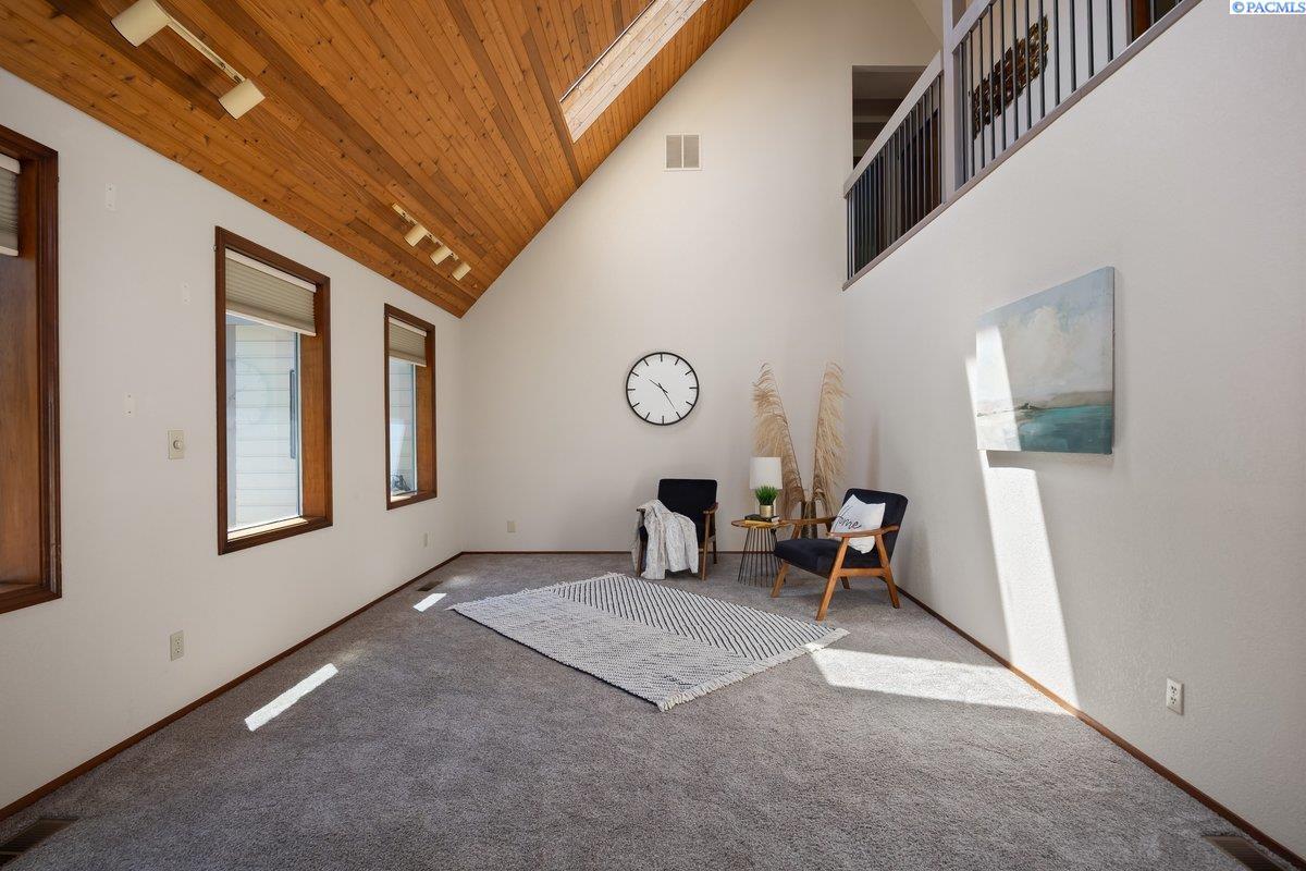 Property Photo: 4107 W Desert Plateau Dr. WA 99301