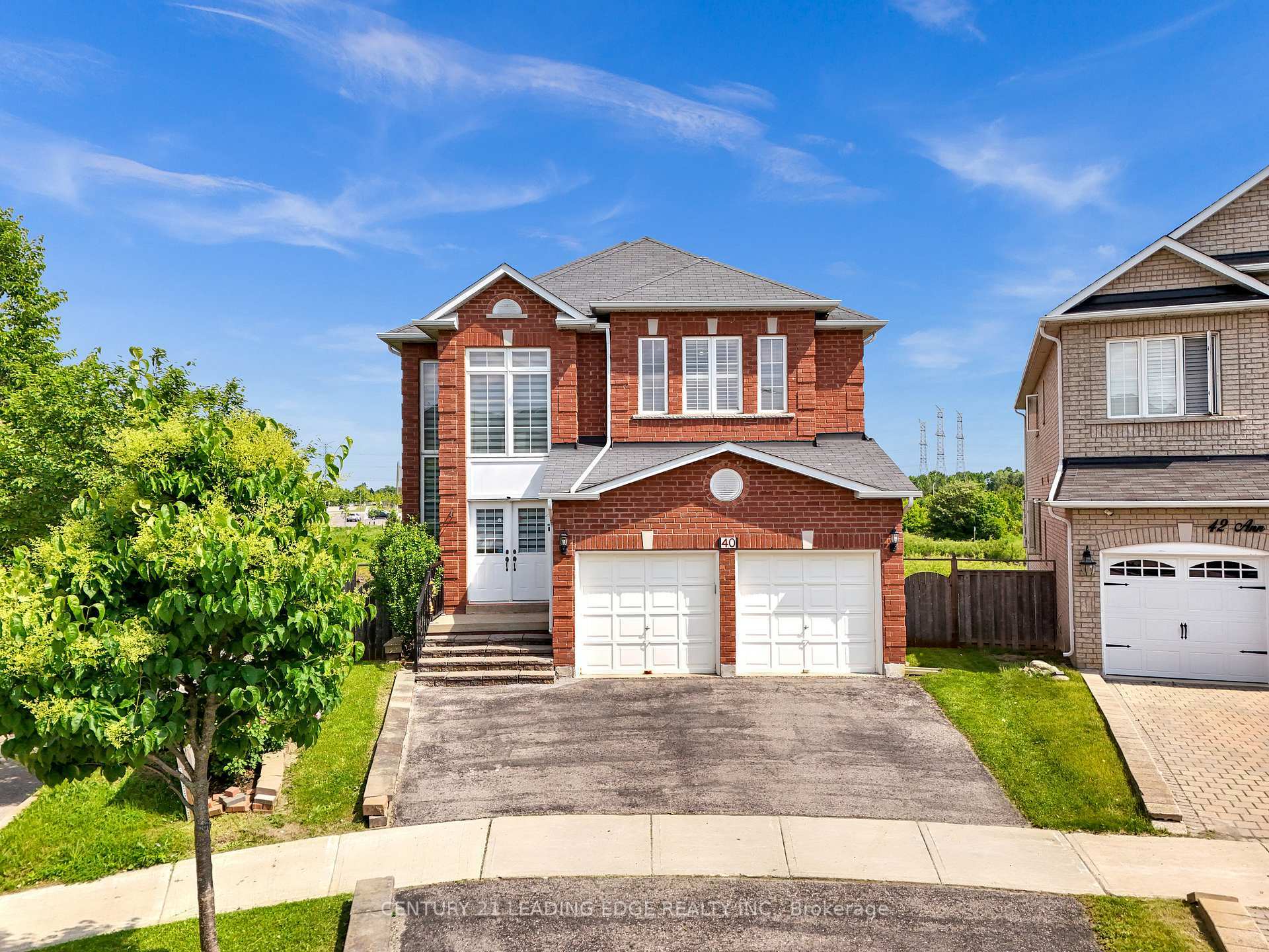 Photo de la propriété: 40 Ann Louise Crescent ON L3S 0A8