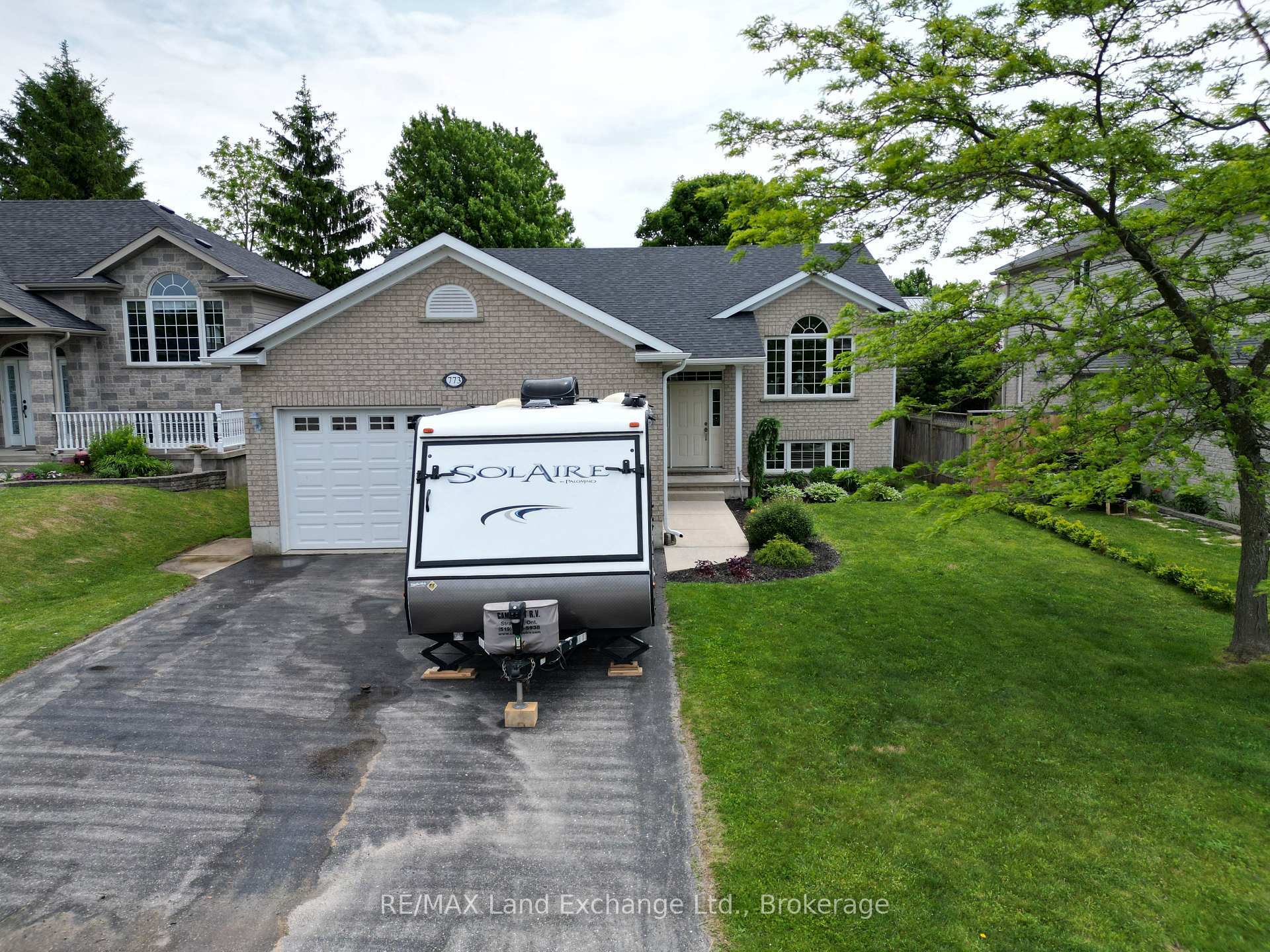 Property Photo: 773 Reynolds Drive ON N2Z 3B6