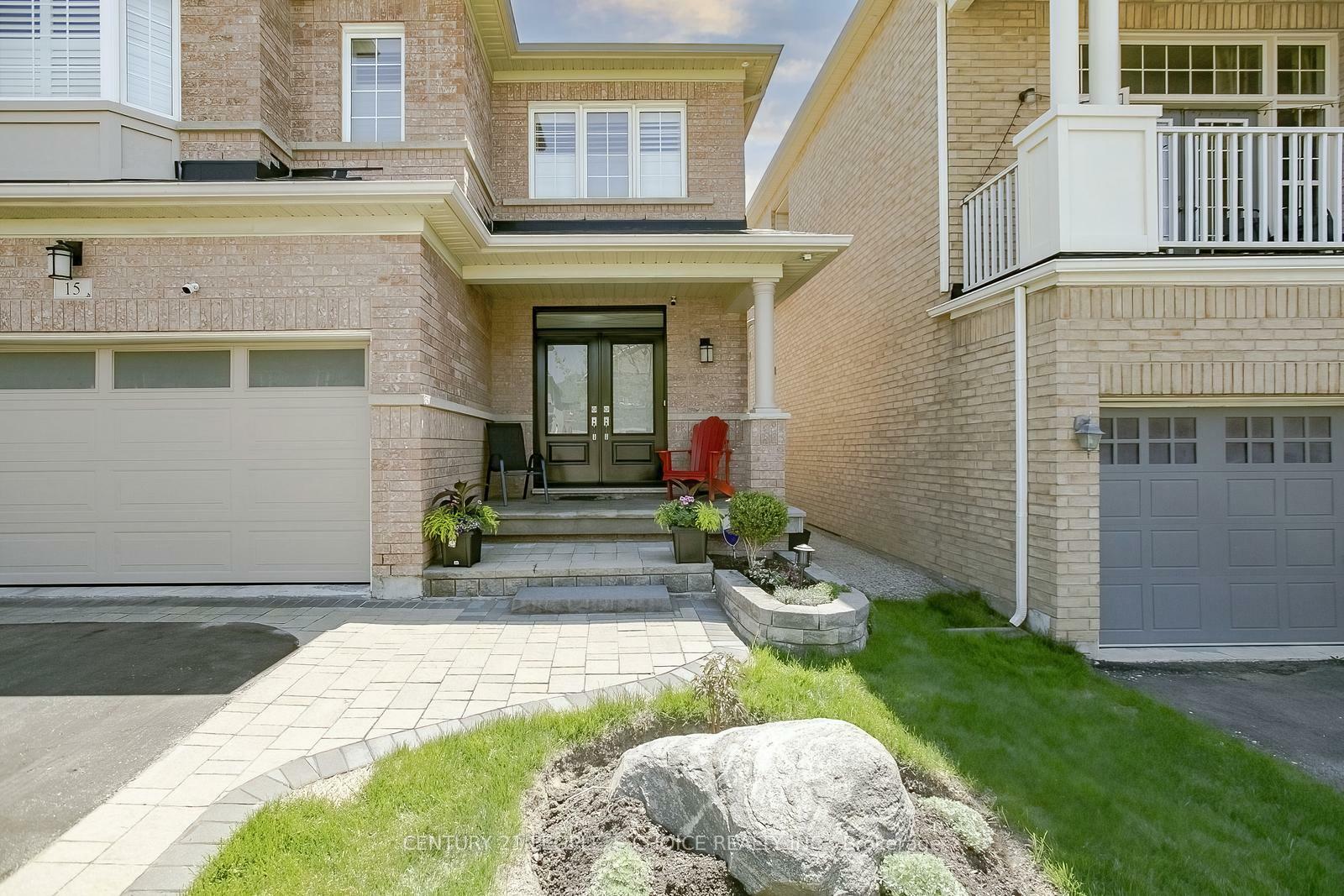Photo de la propriété: 15 Fallharvest Avenue ON L6Y 0P2