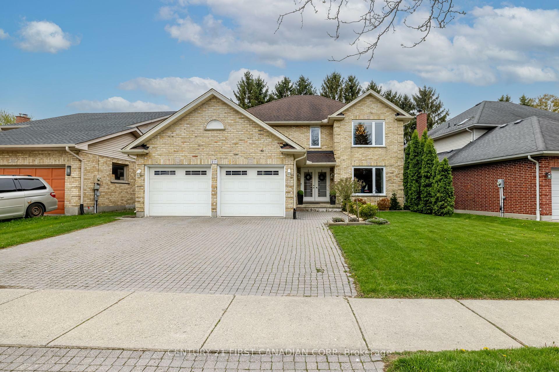 Property Photo: 311 Ambleside Drive ON N6G 4V8