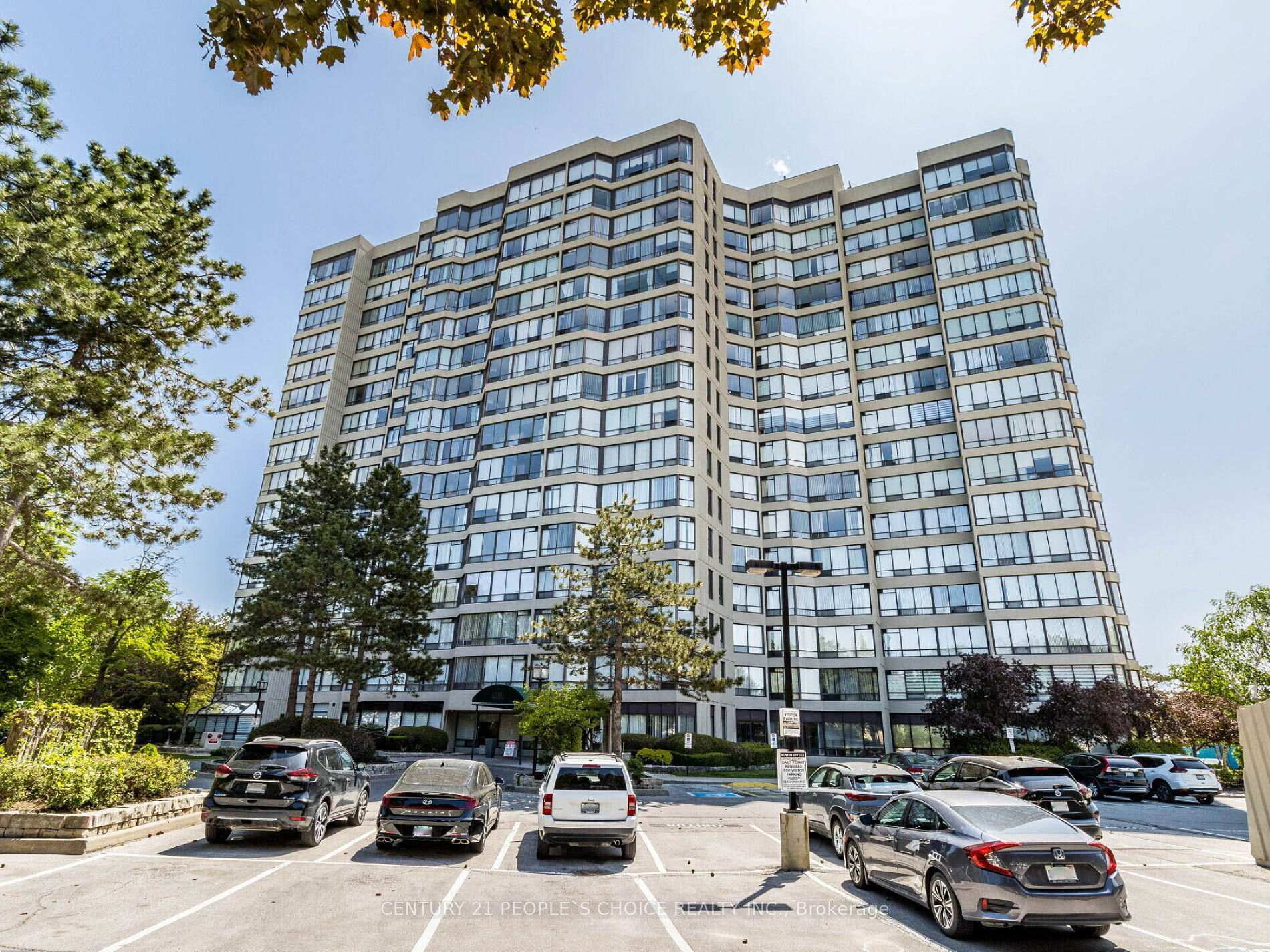 26 Hanover Road 103  Brampton ON L6S 4T2 photo