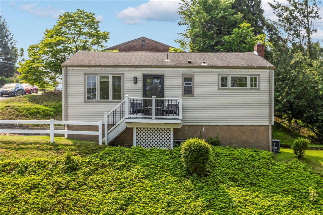 Property Photo: 301 Chalfant St PA 15112