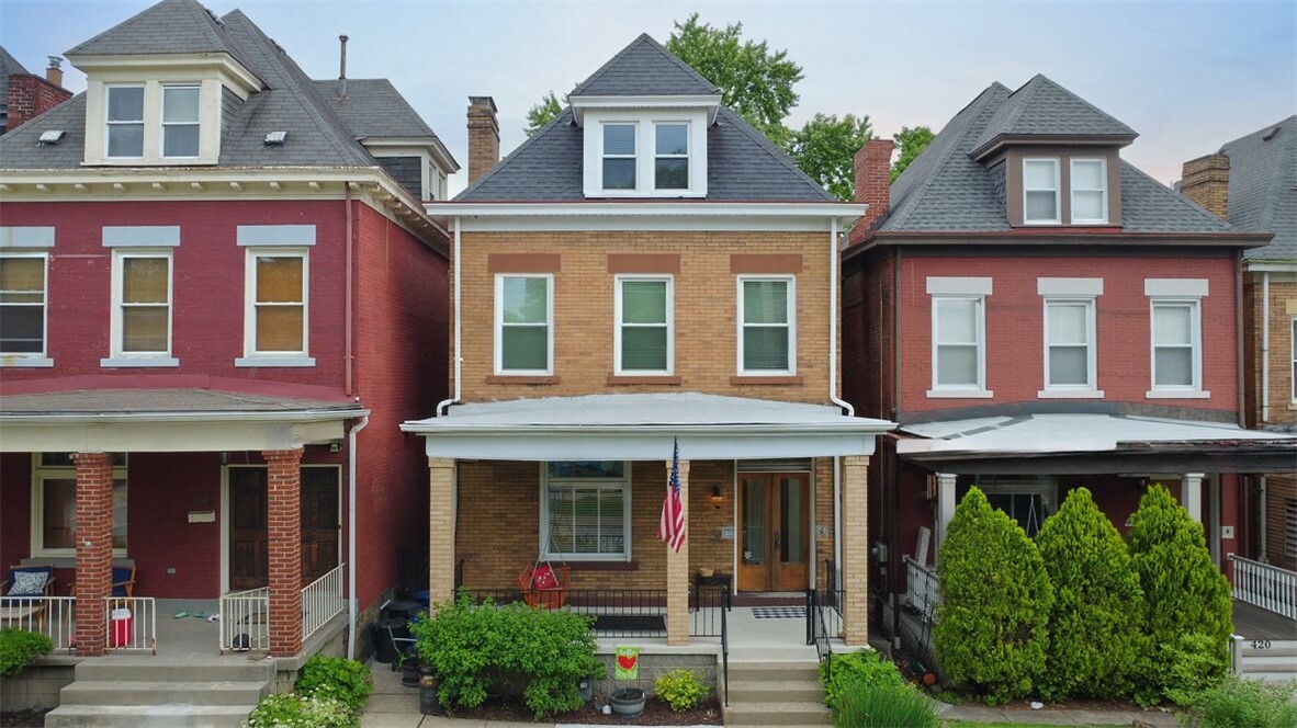 Property Photo: 422 S Lang Ave PA 15208