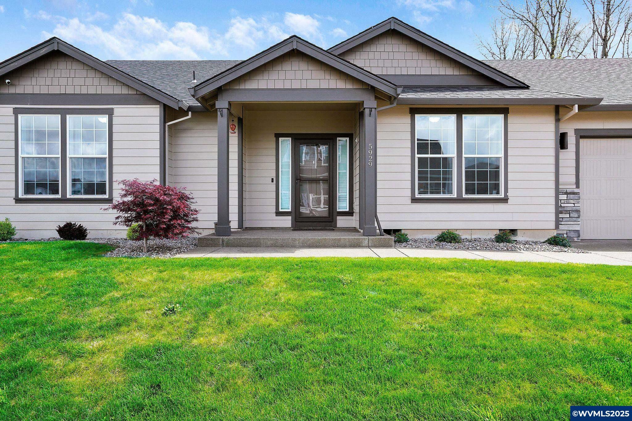 Property Photo: 5929 Chandra Ct NE OR 97321