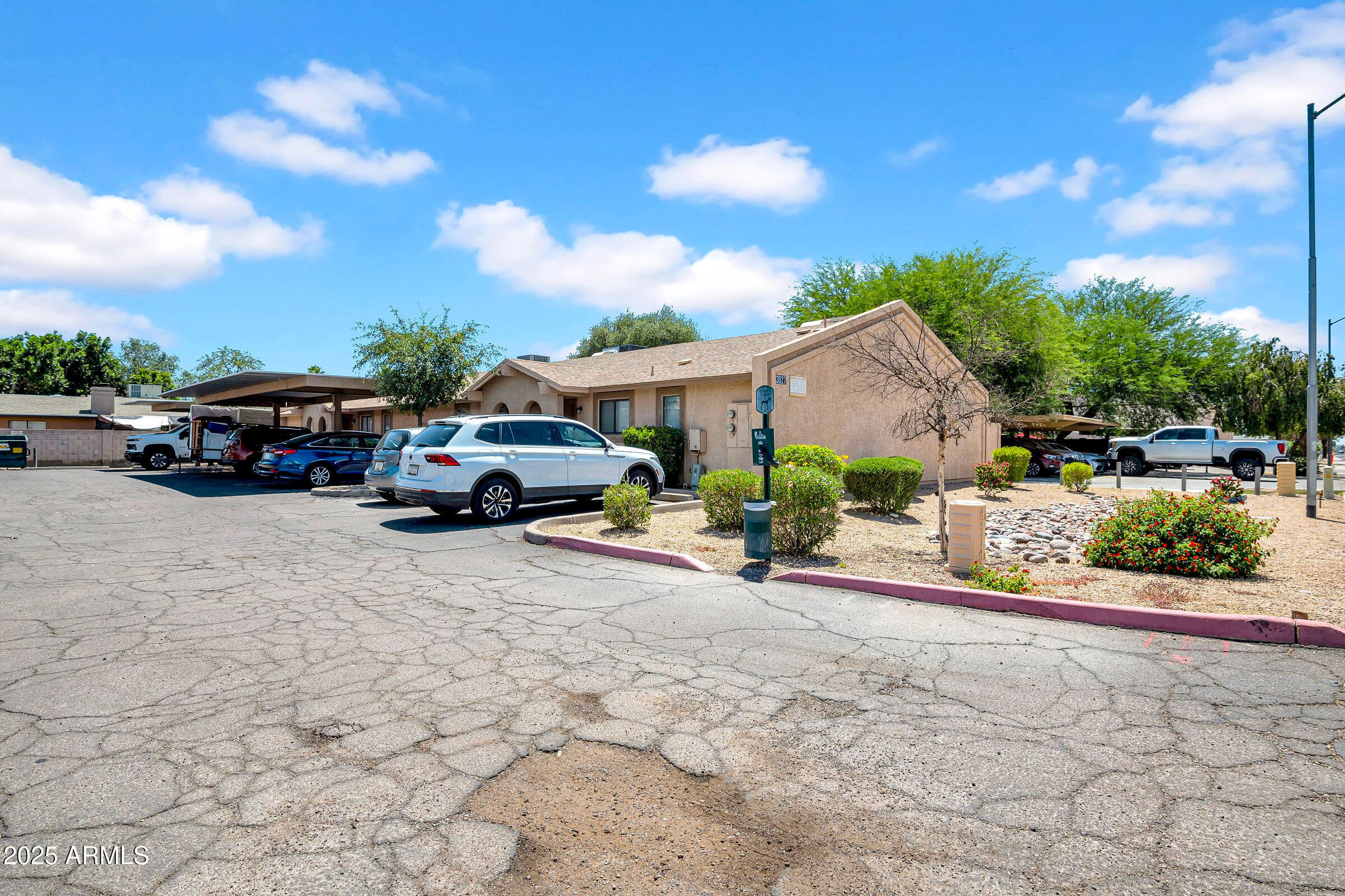 Property Photo:  3027 E Grandview Road 1  AZ 85032 