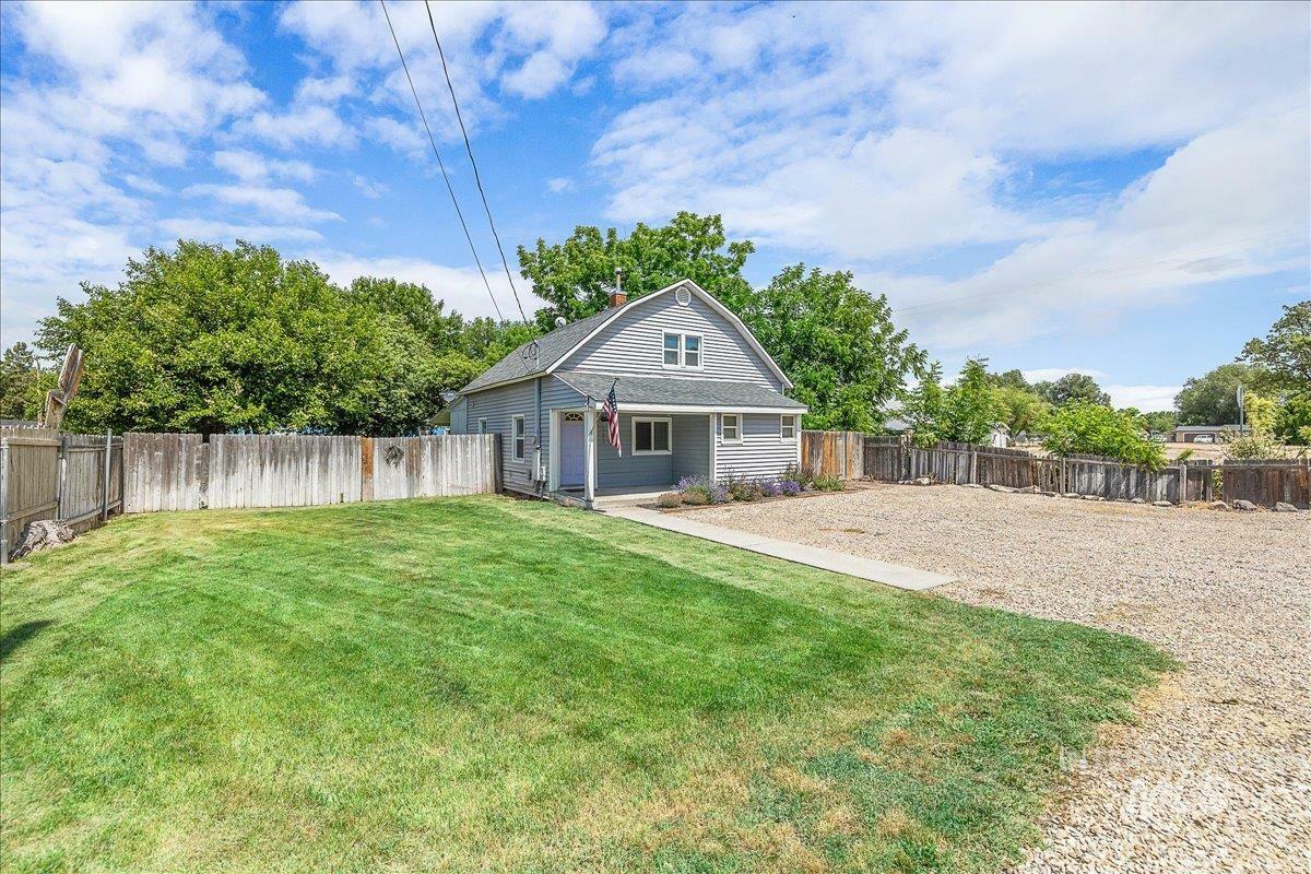 723 4th Ave N  Nampa ID 83687-3003 photo