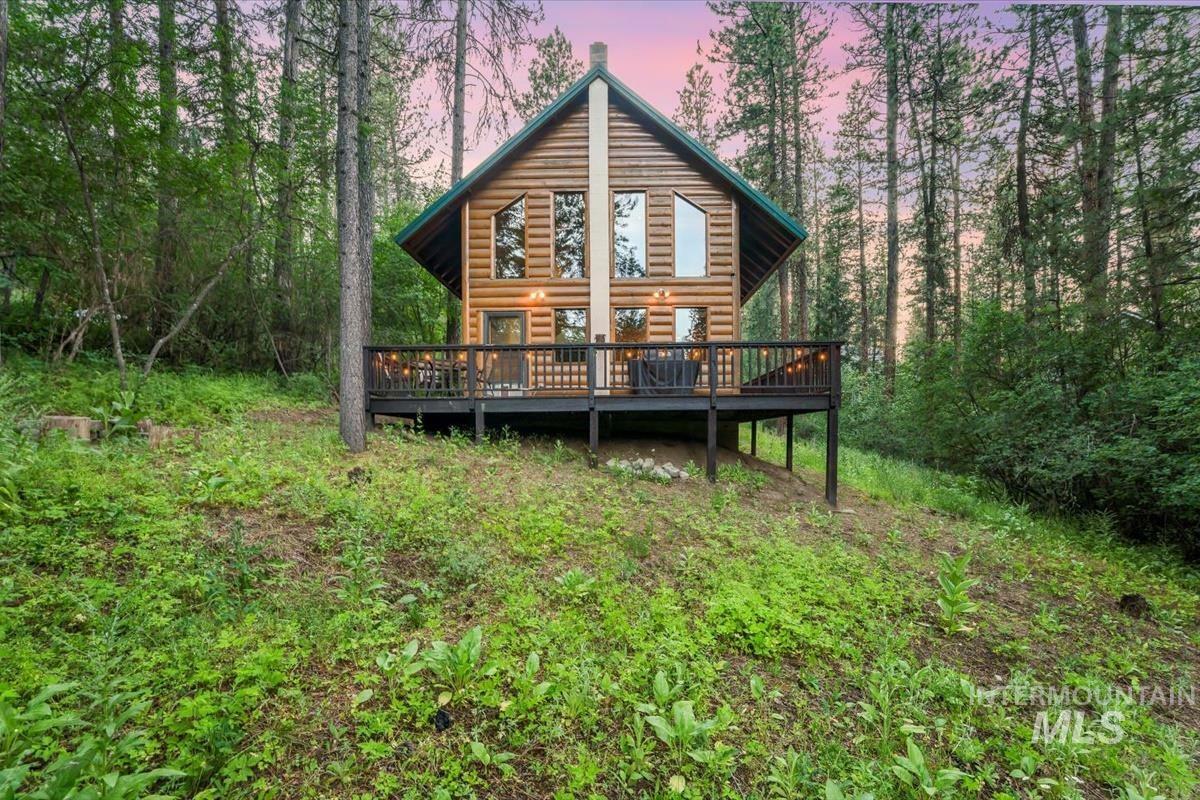 Property Photo: 5 Huckleberry Rd. ID 83622