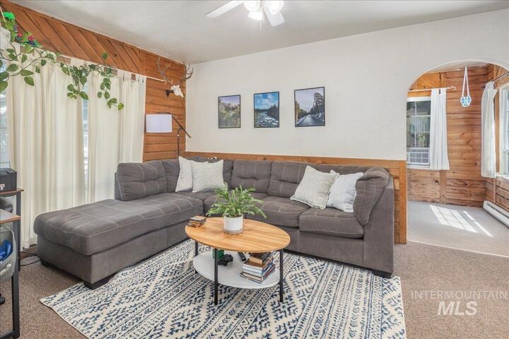 Property Photo: 1607 S Manitou Ave ID 83706