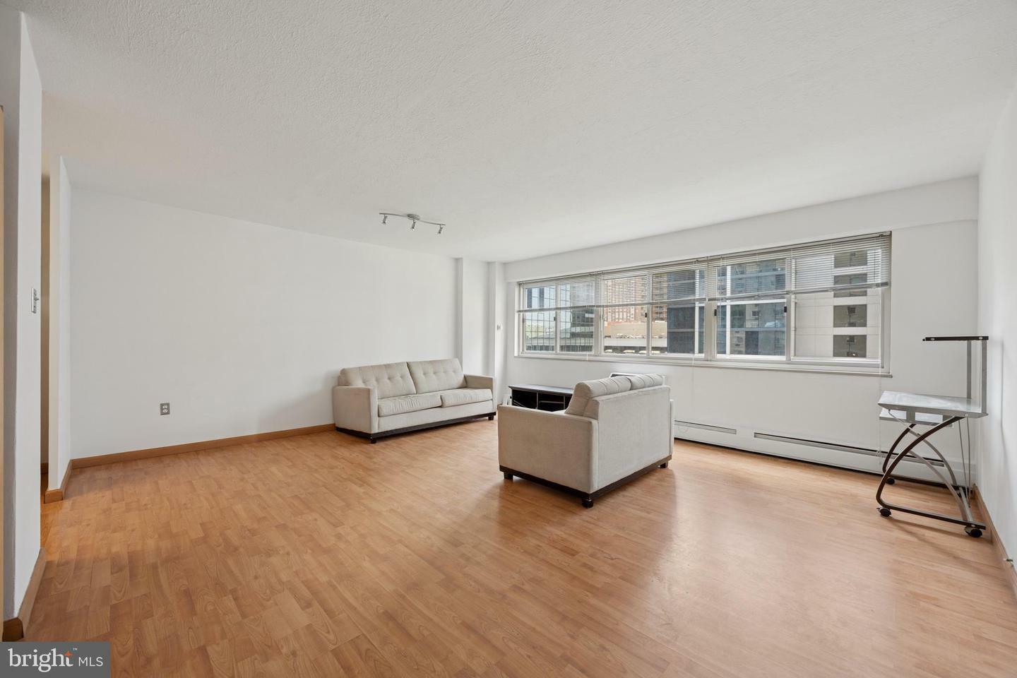 Property Photo:  1900 John F Kennedy Boulevard 34 1206  PA 19103 