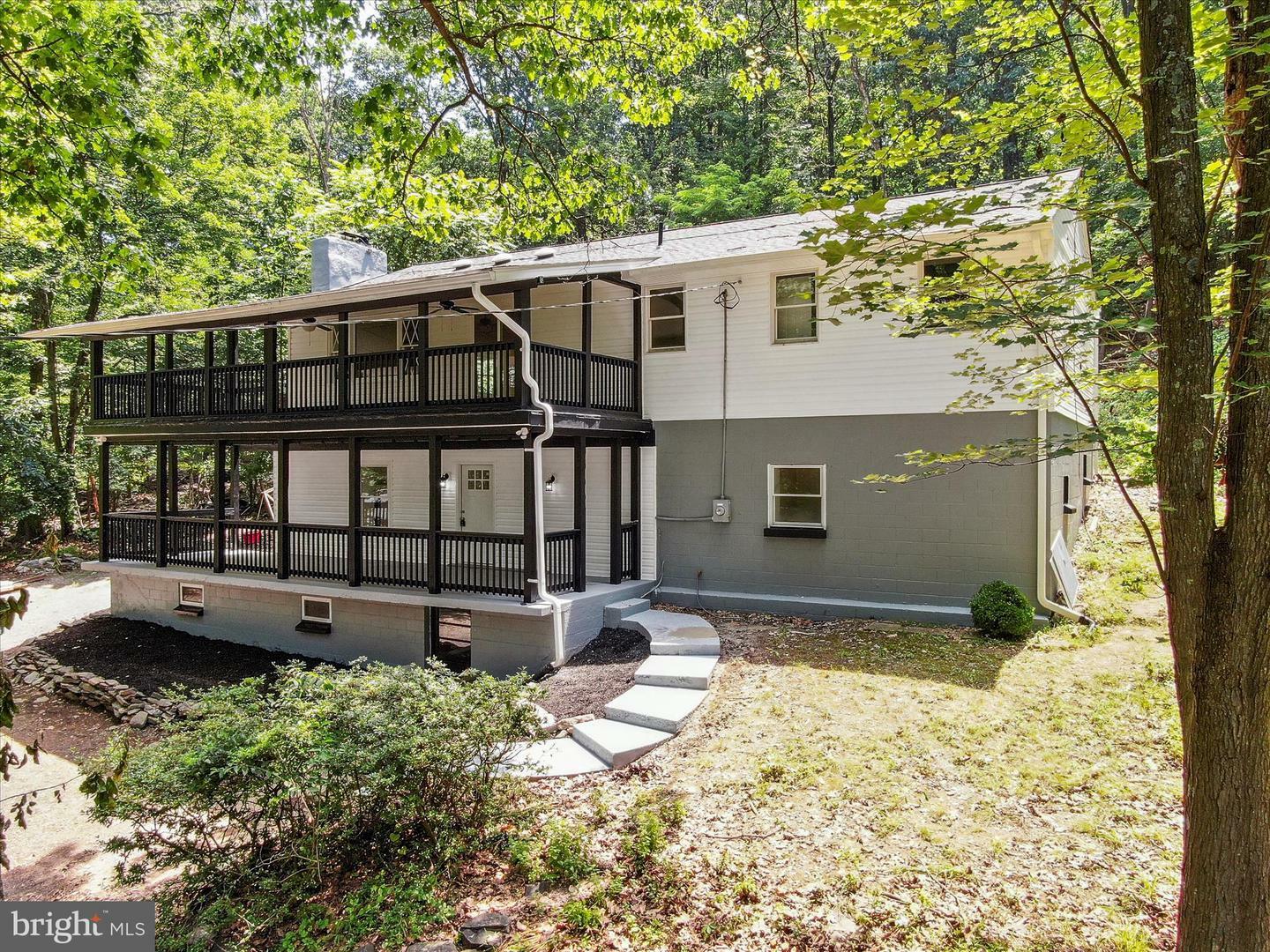 Property Photo: 502 Windsong Road WV 25425