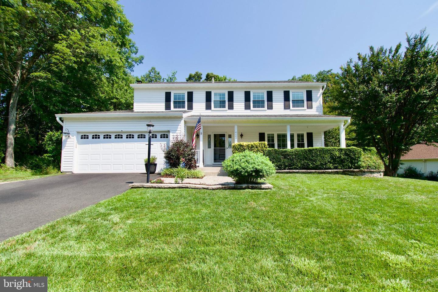 Property Photo: 4282 Berwick Place VA 22192