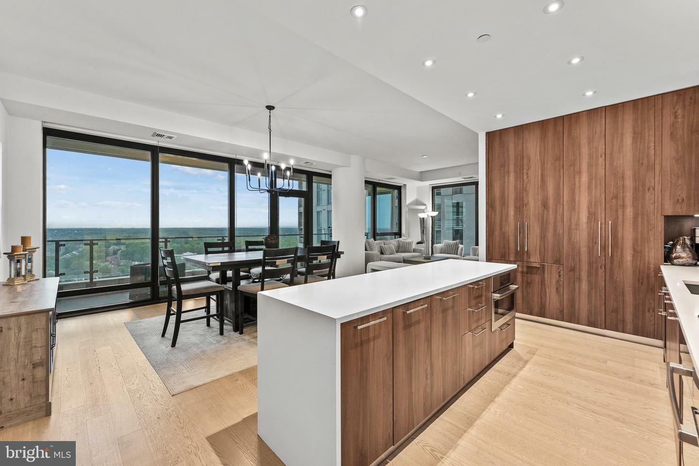 1650 Silver Hill Drive 1706  McLean VA 22102 photo