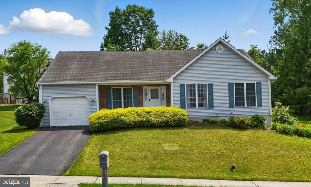 806 Jackson Street  Birdsboro PA 19508 photo