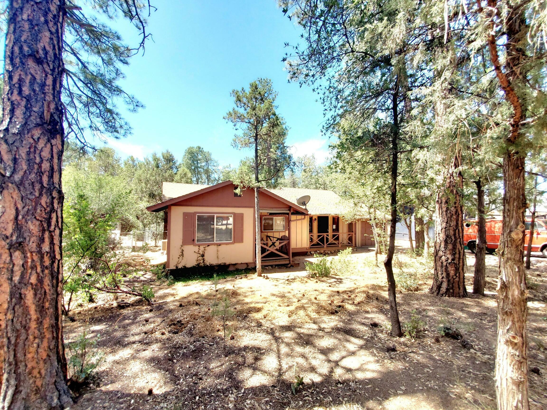 Property Photo: 609 E Eckles Street AZ 85541