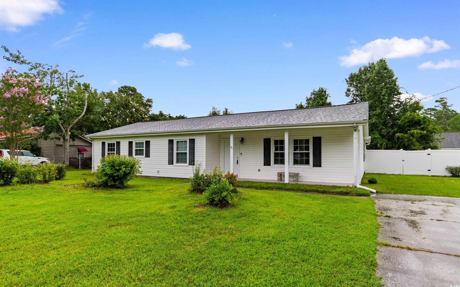 Property Photo:  704 Bonnie Dr.  SC 29588 