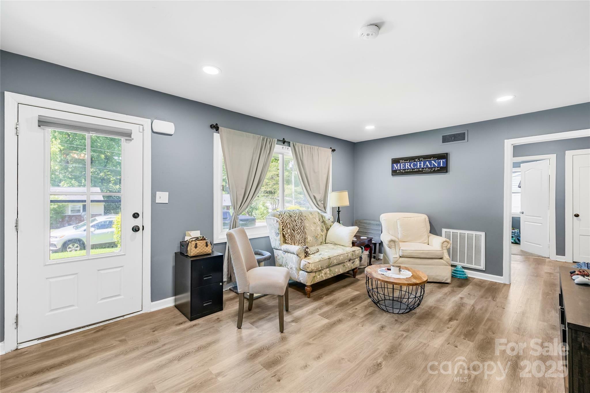 Property Photo: 411 Belvedere Circle NC 28086