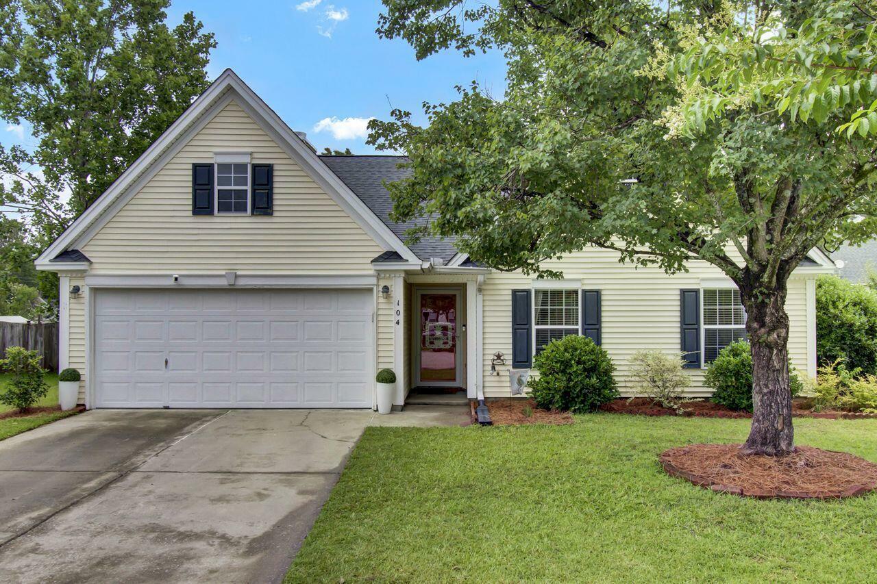 Property Photo: 104 Lancaster Court SC 29445
