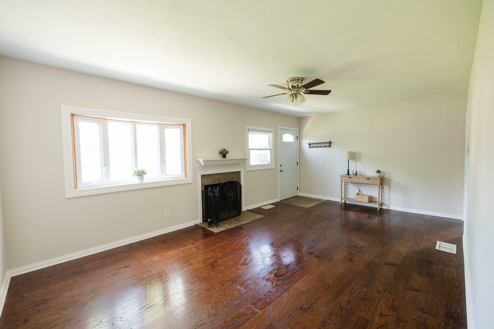 Property Photo: 1840 N Columbus Street OH 43130