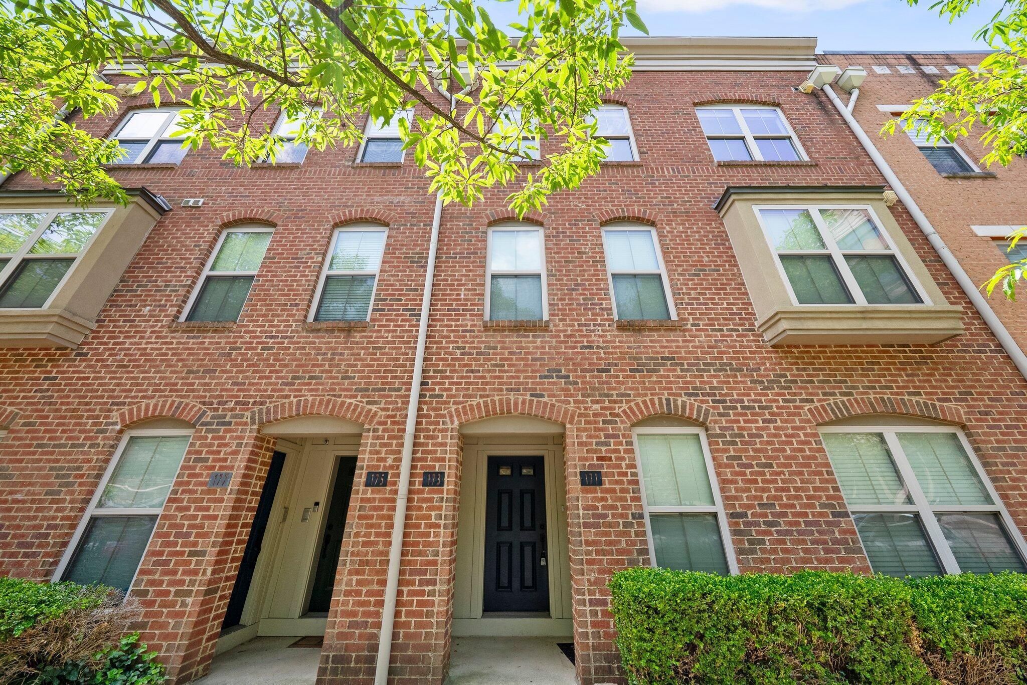 Property Photo: 173 S Front Street OH 43215