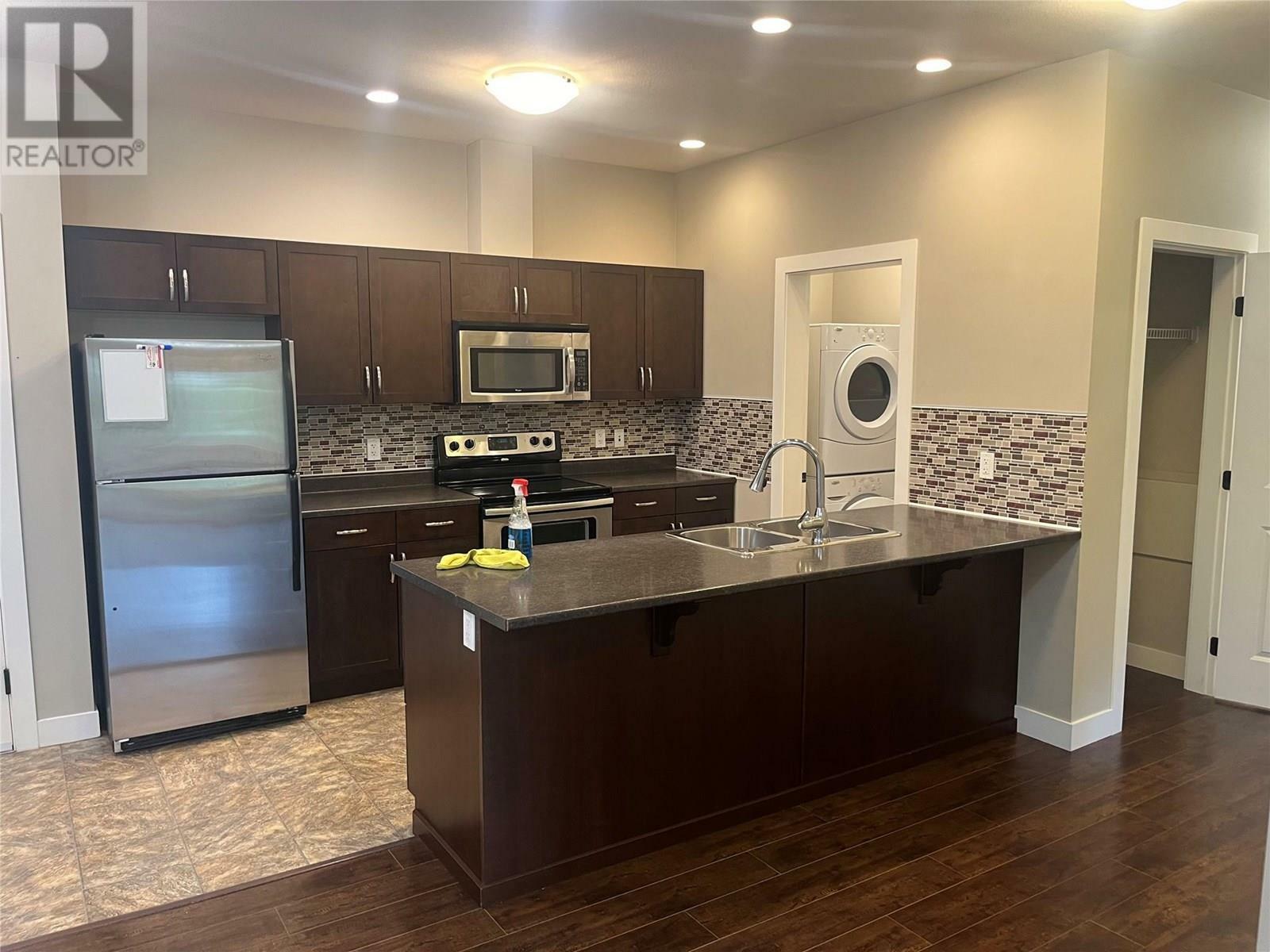 Property Photo: 5170 Dallas Drive 504 BC V2C 0C7