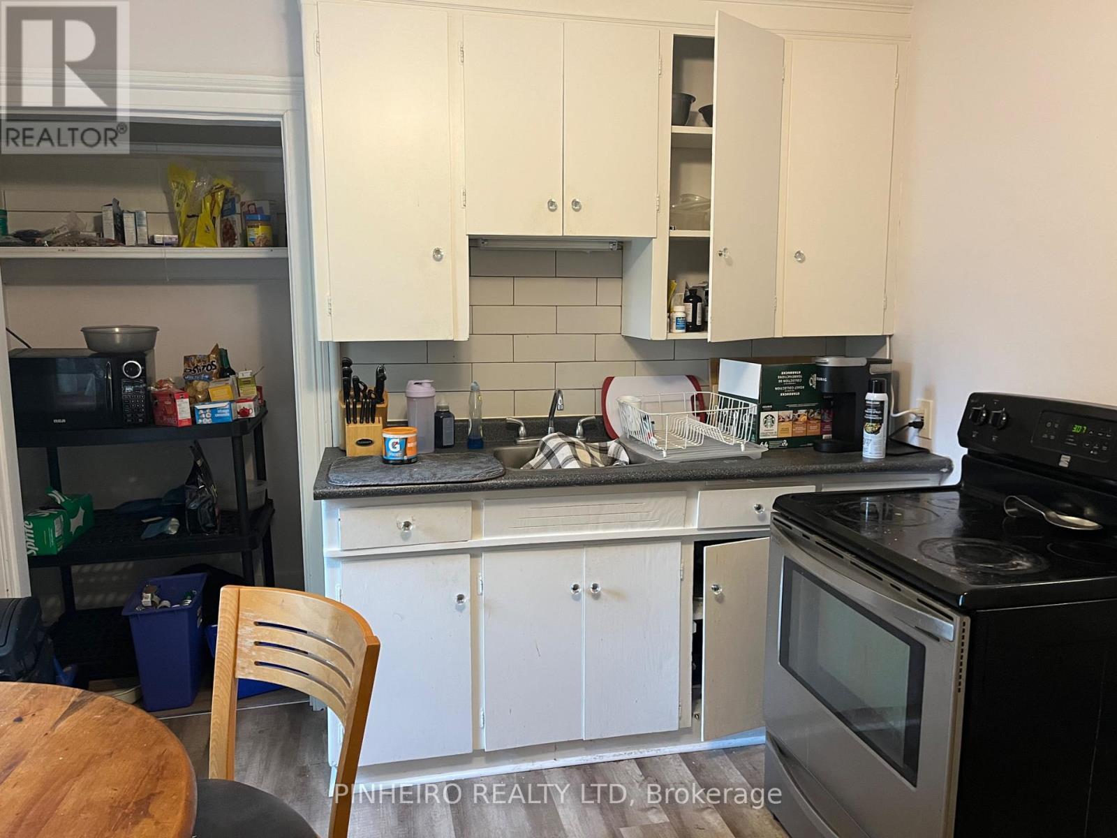 Property Photo: 611 Talbot Street 2 ON N6A 2T2