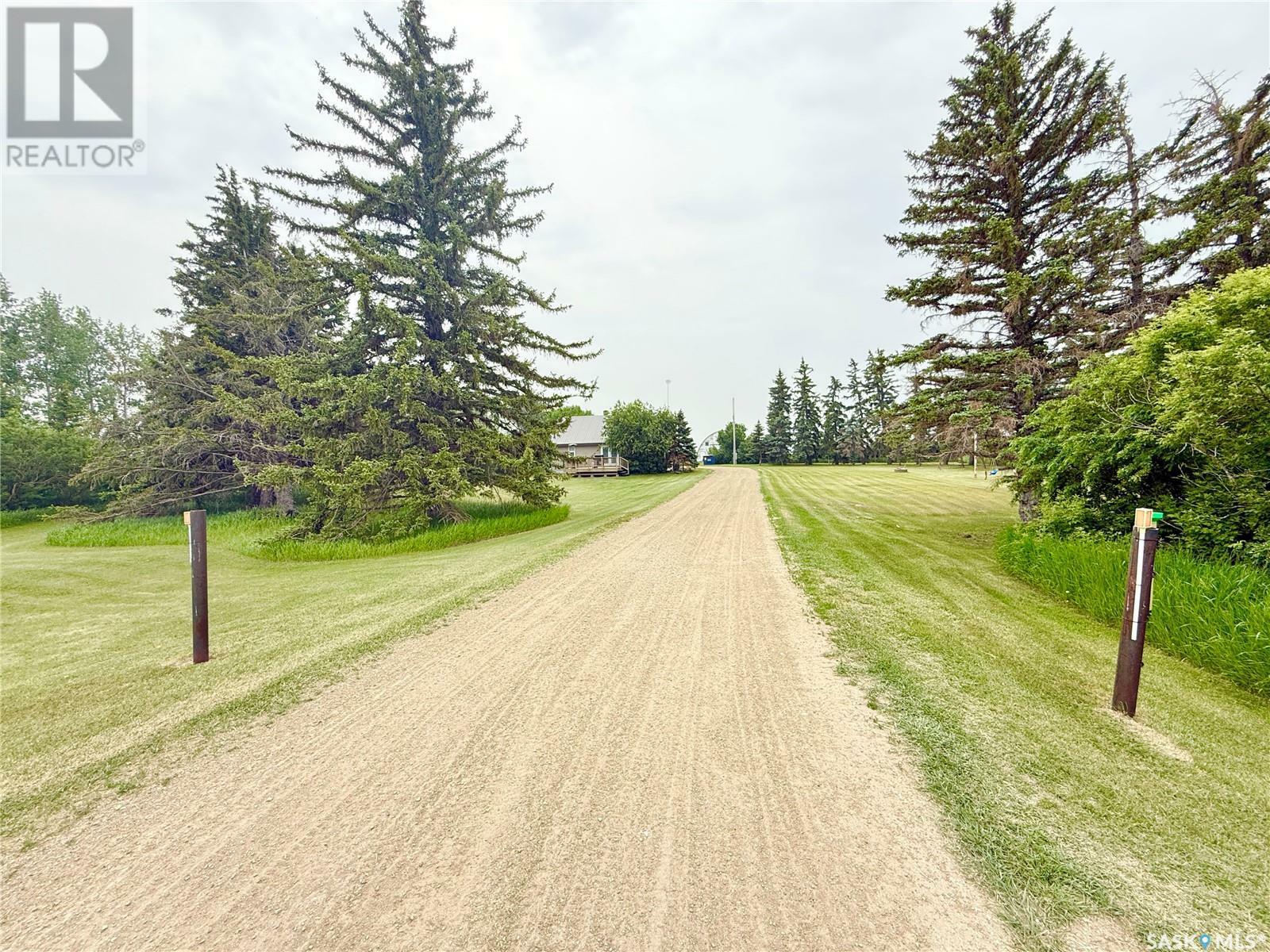 Property Photo: South Weyburn Acreage SK S4H 2K1