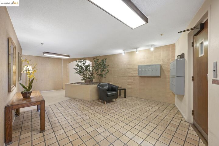 Property Photo: 5405 Carlton St 203 CA 94618