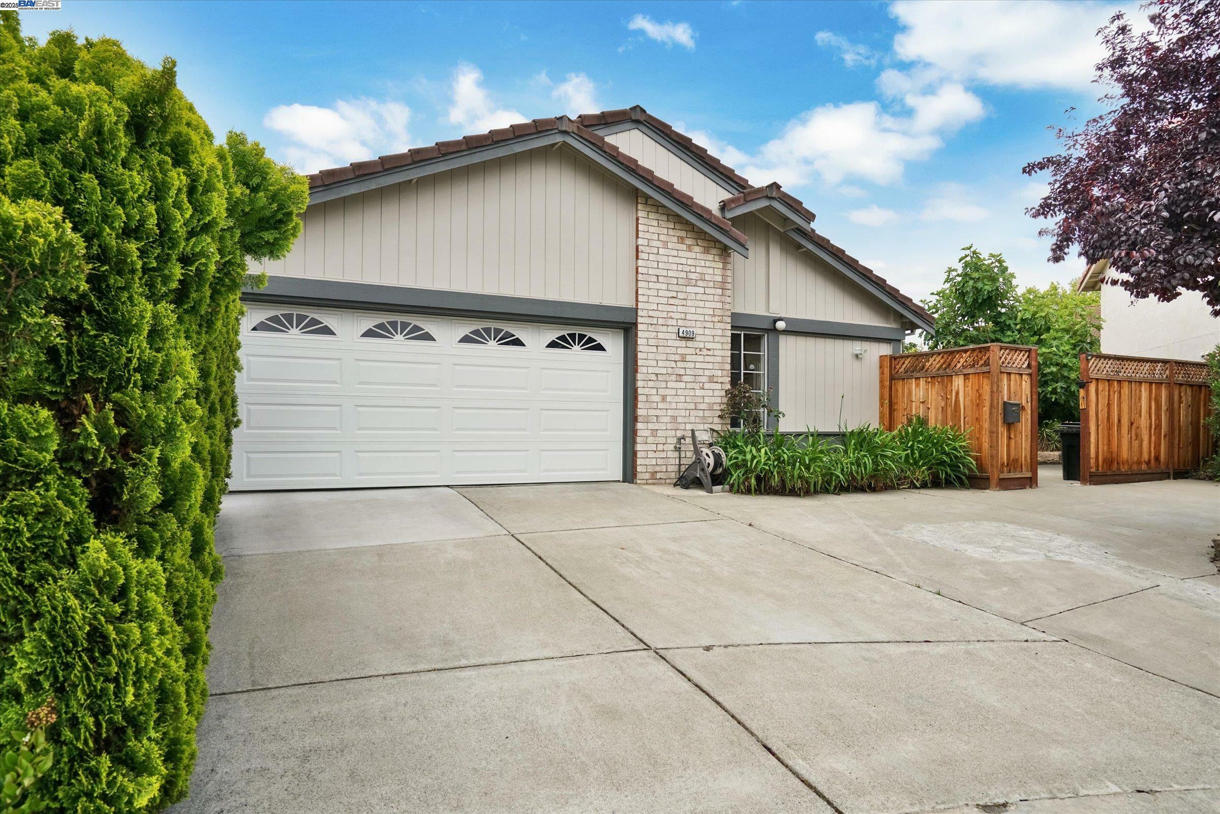 Property Photo: 4909 Romeo CA 94555