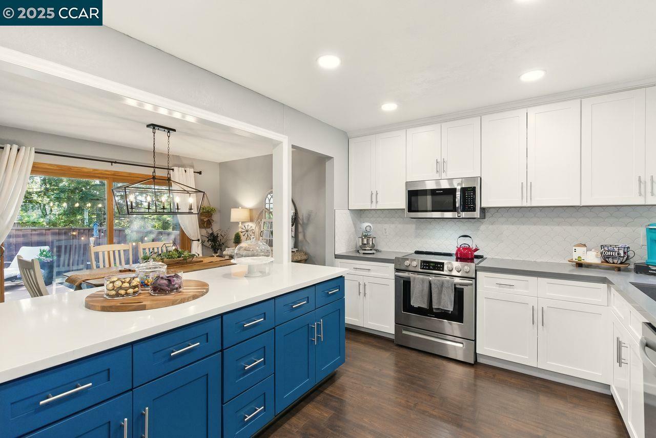 Property Photo: 223 Via Pinada Ln CA 94553