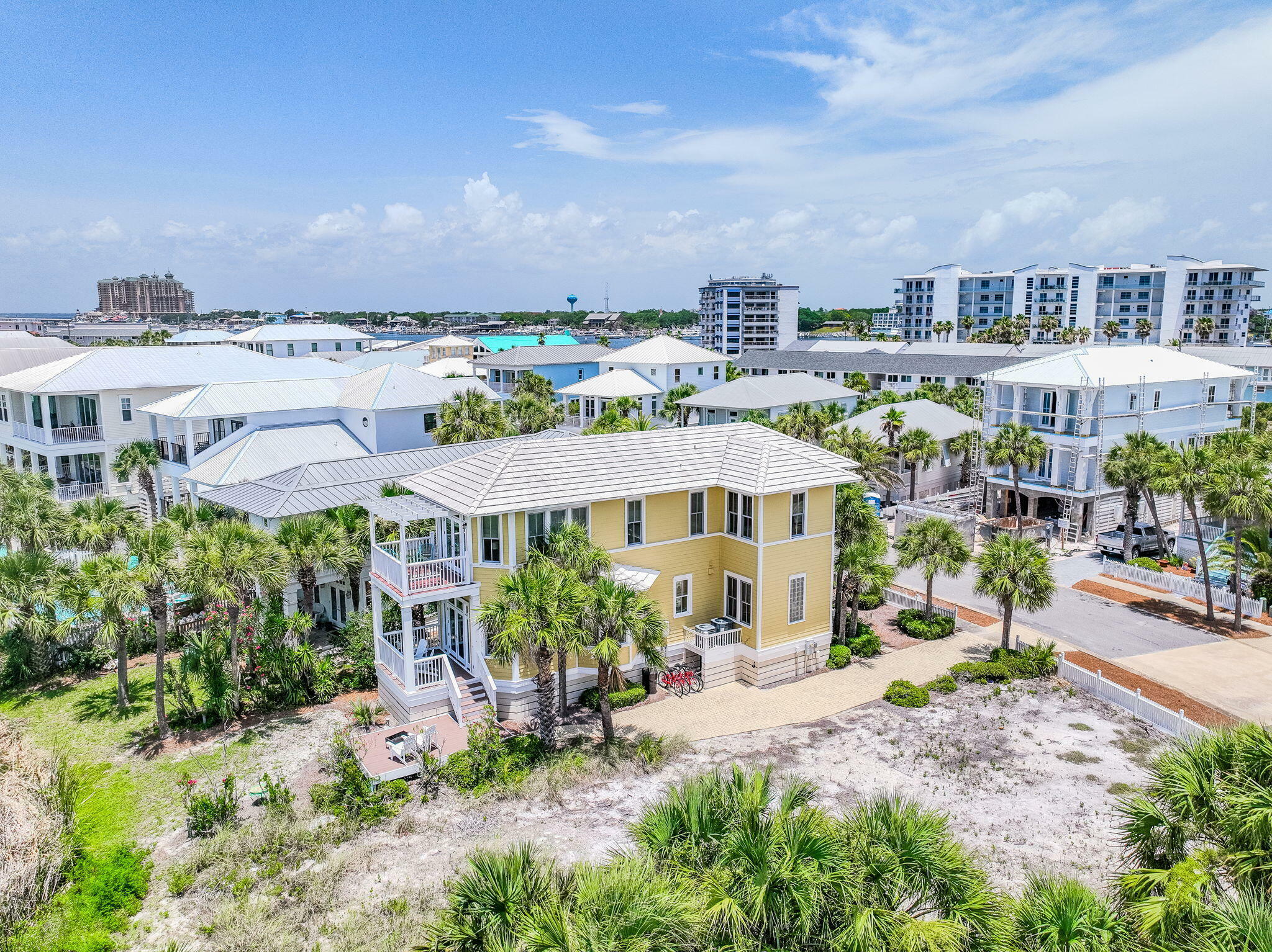 Property Photo: 3600 Waverly Circle FL 32541
