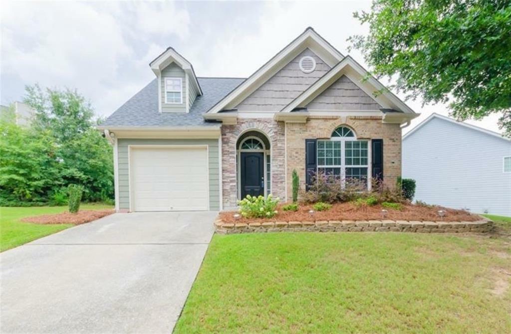 Property Photo: 6834 White Walnut Way GA 30517