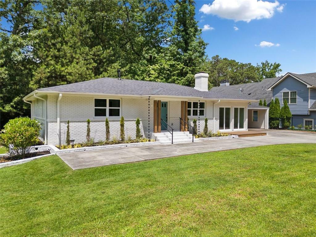 Property Photo: 401 Cottonwood Drive GA 30189