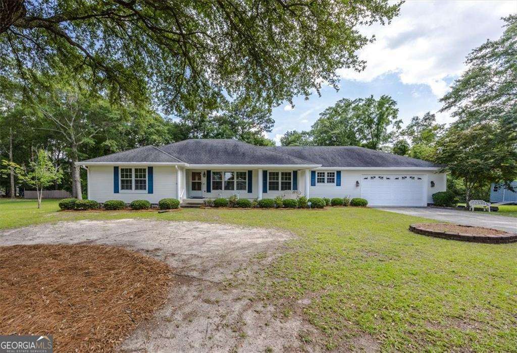 Property Photo: 204 Old Oak Road GA 31216