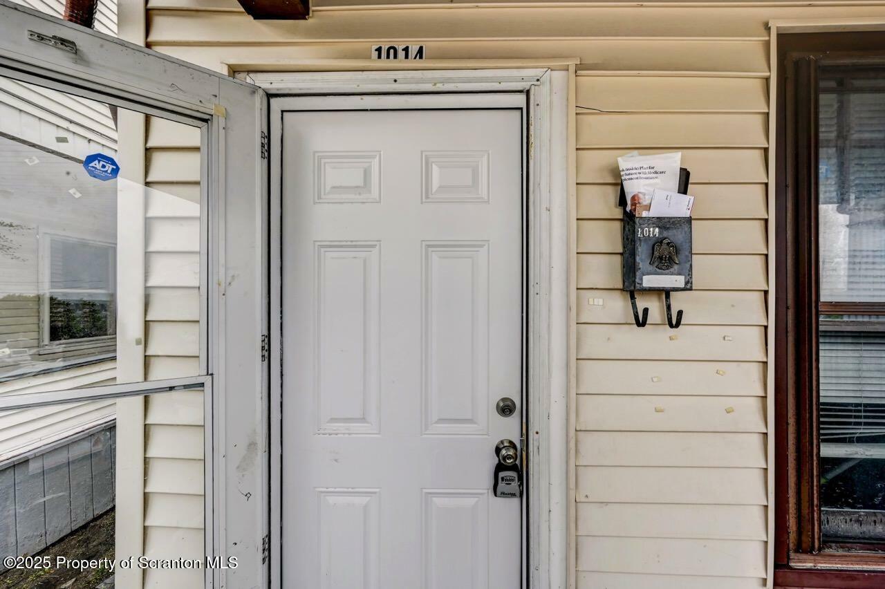 Property Photo: 1012 1014 Jackson Street PA 18504
