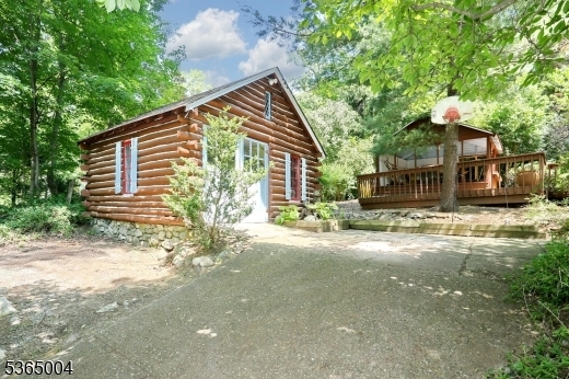 Property Photo: 19 Mohawk Trl NJ 07456