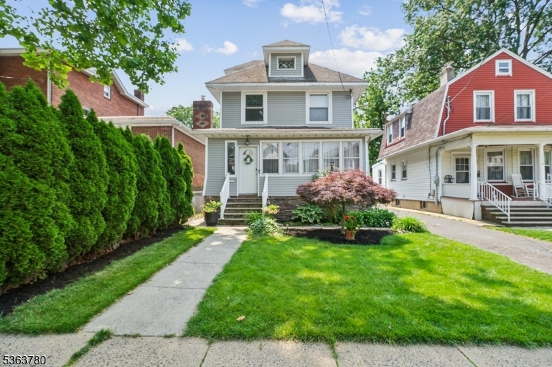 Property Photo:  118 E Lincoln Ave  NJ 07204 