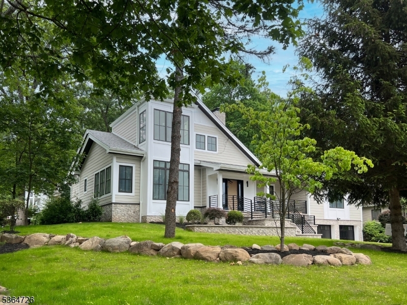 205 Pines Lake Dr  Wayne Twp. NJ 07470 photo