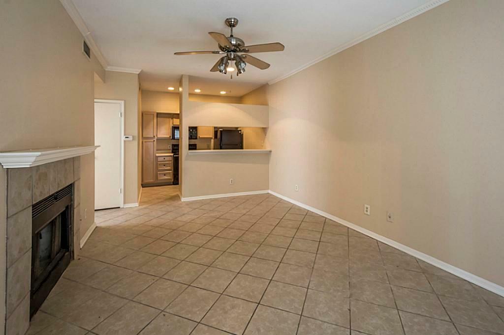 Property Photo: 2121 El Paseo Street 1401 TX 77054
