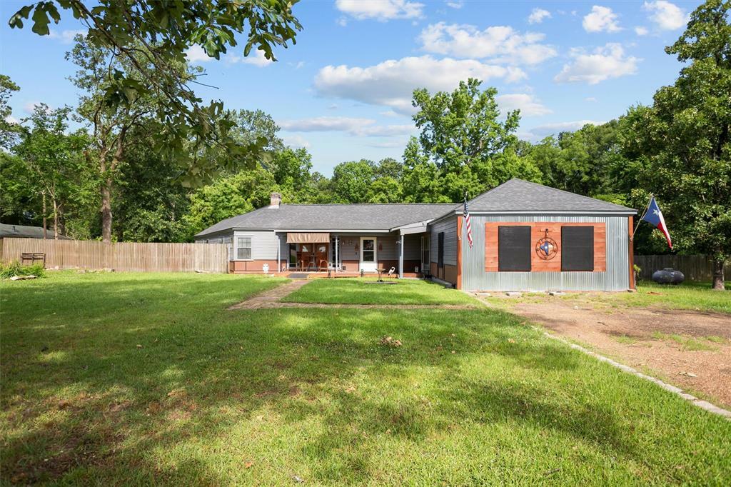 Property Photo: 505 S Home Street TX 75939